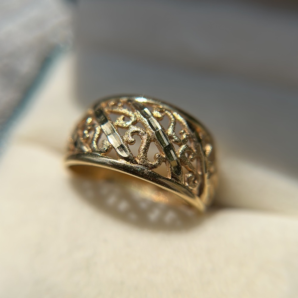 14K YG Beverly Hills Gold Ring